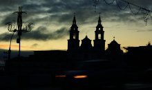 Вид на кафедральный Свято-Духов собор в Минске / утро