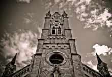 Лютеранская Кирха / Построена в Гродно в 1870-е годы в псевдоготическом стиле. Башня ранее была завершена остроконечным шпилем.