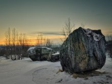 Подражая Стоунхенжу / Конец ноября