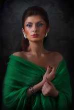 Lady in green / *****************
