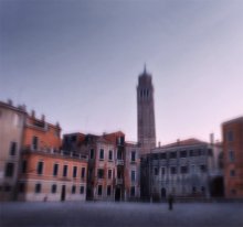 40 минут в Венеции / практически первый кадр из последней поездки в Венецию.
Набегу к мосту Академии. после 8 часов в автобусе. душа запела