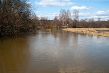 половодбе / апрельское половодье на реке Воря