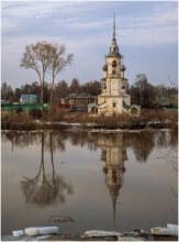 Вологодские отражения-2 / Вологда, набережная реки Вологда.
