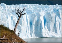 Стена Льда....2 / Ледник Перито Морено, Аргентина. Стена льда-от 60 до 90 метров, это самый быстро движущийся ледник на Земле. Тем не менее, по нему даже можно походить, одев железные кошки.
о том,как мы ходили по *Льду* можно почитать тут

forum.awd.ru/viewtopic.php?f=439&t=74100
