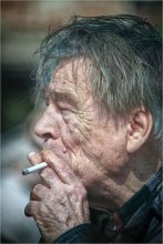 О вреде курения. Затяжка. / ***