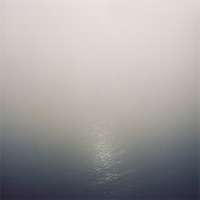 &nbsp; / Фотография моря, сделанная на краю тумана