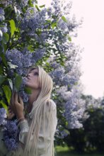 Lilac / photographer - Mary Tiveleva
MUA - Elena Kovalenko
model - Irina Sh.
assistant - Anatoly

http://your-jiffy.livejournal.com/18766.html