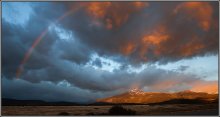 Вулкан и радуга / Торрес дель Пайне. Патагония. Чили.