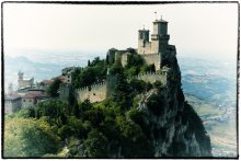 San Marino Castello / Замок на вершине горы в Республике Сан Марино
