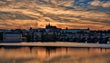 золотой закат над золотым городом / Прага, Чехия