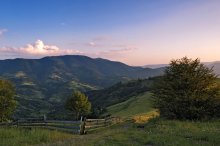 Садится солнце... / Закарпатье, Межгорье, солнце клонится к закату....