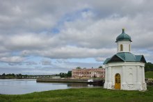 Часовня без креста. / Гавань перед Соловецким монастырём. Впечатления от этого путешествия остались тягостные...