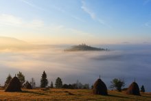 Туманные острова / Утро в Яблунице