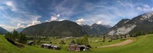 &nbsp; / Наткнулся на одну работу с нашего сайта и сразу вспомнил одно замечательное место в Австрийских Альпах, вот и решил выложить панораму этого вида - только чутка пошире.