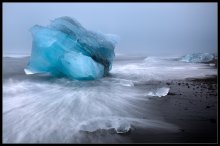 Льды Исландии / ночная съемка, серый фильтр