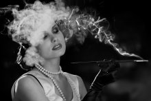 Портрет в дыму. / модель Ефименко Юля
визаж, прическа Макаревская Елена