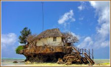 Хижина Робинзона / Снимок ресторанчика &quot;Скала&quot; (The Rock) сделан в сентябре 2012 года на восточном побережье о.Занзибар (Танзания)