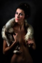 Girl in fur... / ***