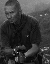 cavehunter / спелеолог фотограф В.Ракович в горах Абхазии