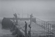 Туманная рыбалка... / Море, туман, рыбаки...