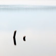 Пейзаж с двумя палками / Описание фотографии: Был я где то, не помню где, смотрю в воде две палки, ну думаю, сфотографировать нужно, шедевр на века будет. Ну и шлепнул.
Короче, ну, нафига это поле обязательное? Если кто то хочет -  напишет, если нечего писать, зачем заставлять насильно