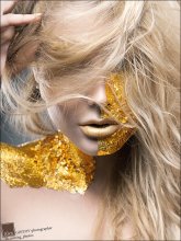 Gold / MUA, Face-art • Аня Кичаева
Модель • Ilona Solo
