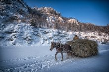 По леднику / Река Зелим