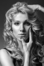 Кристина / модель Кристина Лобастеева
красила, причесывала Елена Илюхина
