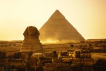 Величие пирамид.. / Сфинкс и пирамида, спустя тысячелетия....