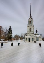 Калязин. Вознесенская церковь / Калязин. Вознесенская церковь
    Церковь Вознесения Господня в Калязине была построена в 1783 году. Изначально это была кладбищенская церковь, приписанная к Никольскому (Николаевскому) собору.  http://fotki.yandex.ru/users/ev6795/album/198426/?p=0