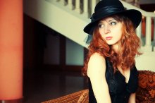 Алёнчик / фотография из проекта "Я - Легенда"
фотограф Женя Рыжов
модель Алёна Садыкова
ассистенты фотографа Елена Шпиляева и Дмитрий Бачтуб
Благодарим отель "Волжская ривьера" за помощь в организации съёмки