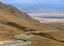 Дорога, дорога, осталось немного... / Перевал в Суусамырской долине, Киргизия