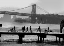 Виллиямсбургский мост, Нью Йорк / Снимок  сделан с прогулочного кораблика со стороны Бруклина.
