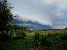 Первый вал. / Только, значит, стали мы суп разливать...