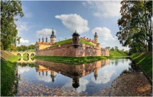 Замок / Несвиж. Замок Радзивиллов - одна из архитектурно-исторических жемчужин Беларуси.