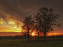 ...Samhain dathanna luí na gréine... / ***