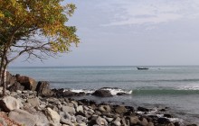 Острова Нячанга. / Прекрасные пляжи с мелким песком и прозрачной морской водой, мягкий климат почти в течение всего года (дождливый сезон здесь один из самых коротких в стране), отличные условия для дайвинга и развитая туристическая инфраструктура – главные достоинства Нячанга.