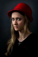 Девушка в красной шляпе... / ***