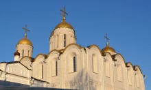 Успенский собор 2 / вокруг собора можно ходить долго.
Утром, днём и вечером он разный.