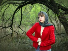 Девушка в красном...4 / ******************