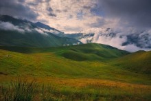 В горах Кавказа / ...