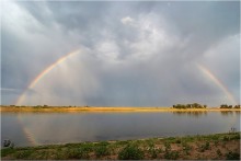 Утренняя радуга / На реке Ахтубе в Астраханской области.