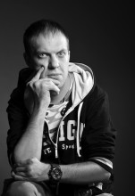 Портрет мужчины / Студийный портрет человека