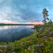 Ладожские заливы. / Карелия, начало осени.