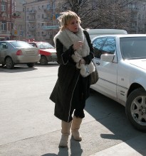 Patricia Kaas. / [img]http://img-4.photosight.ru/4b5/5869272_large.jpg[/img]Патриция Каас с любимой собачкой Текилой в ростове-на-дону 2005г