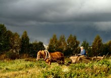 Пора поспешить / Перед грозой