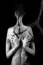 Мечтая о крыльях или Она хотела улететь / Продолжение снов...
Взрежь мне под лопаткой кожу, там притомились два моих крыла, ведь воздух был когда-то мне дороже, чем под ногами твёрдая земля...(с) Дельфин