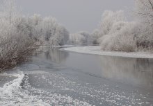 Зимняя река / Река Стырь. Притока Припяти. Длина 495 км.