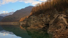 Амткел / Кусочек от озера Амткел в зимний период. Абхазия, Кавказ.