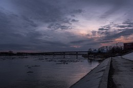 Оттенки вечера. / Вид на коммунальный мост. Г. Томск
